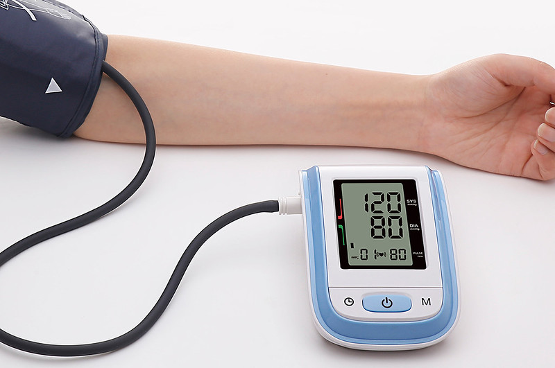 How to use blood pressure monitor at home properly